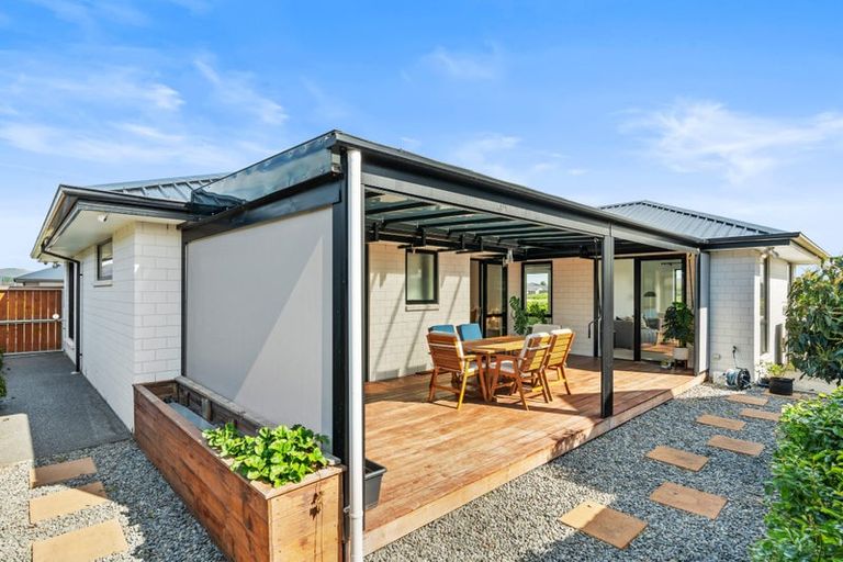 Photo of property in 48 Stationmasters Way, Prebbleton, 7604