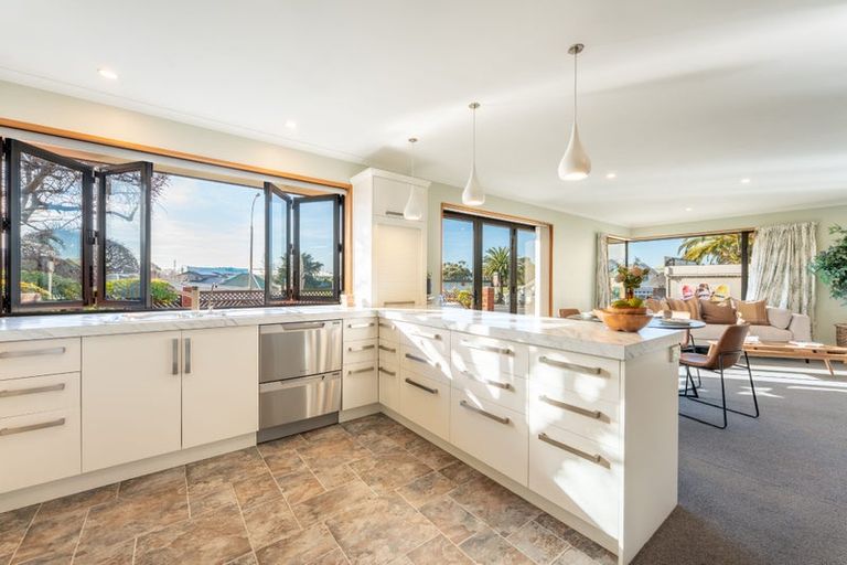 Photo of property in 4 Trafalgar Street, Maori Hill, Timaru, 7910
