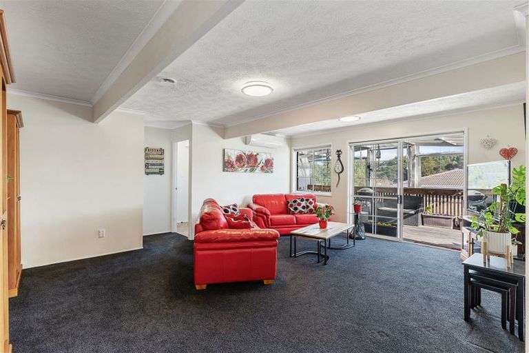 Photo of property in 65 Aviemore Drive, Highland Park, Auckland, 2010