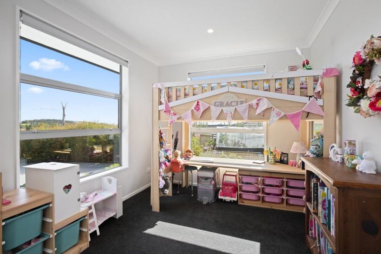 Photo of property in 120 Lisle Farm Drive, Pukekohe, 2120