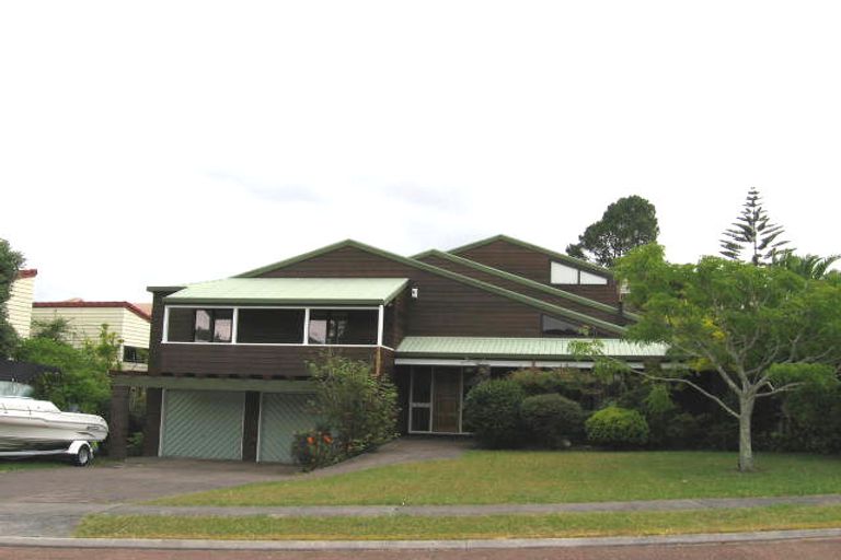 Photo of property in 6 Rosemary Avenue, Forrest Hill, Auckland, 0620