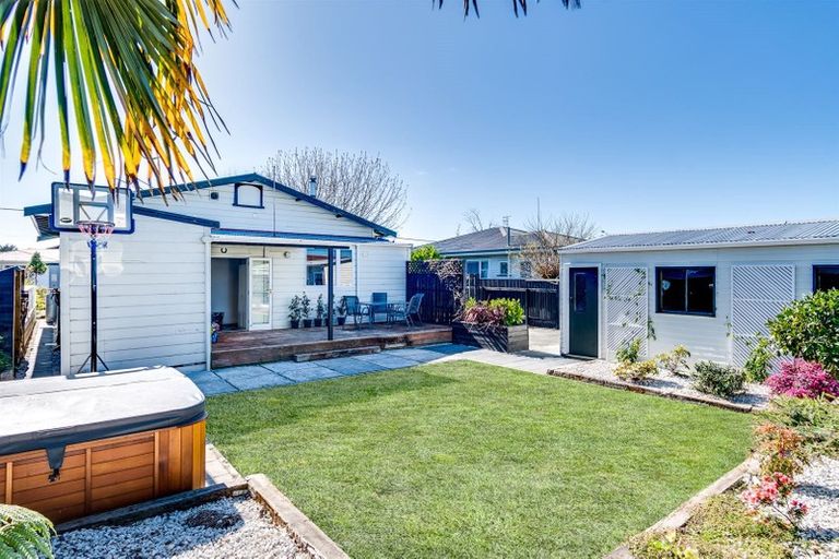 Photo of property in 20 Avenue Road, Greenmeadows, Napier, 4112
