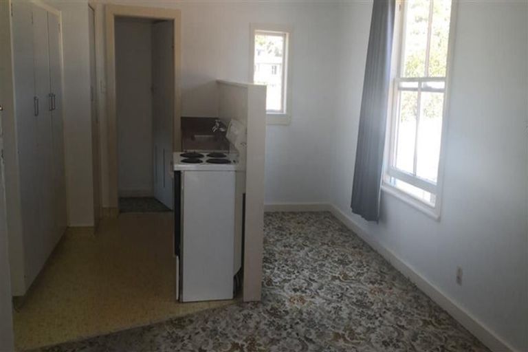 Photo of property in 25 Waimea Road, Nelson South, Nelson, 7010