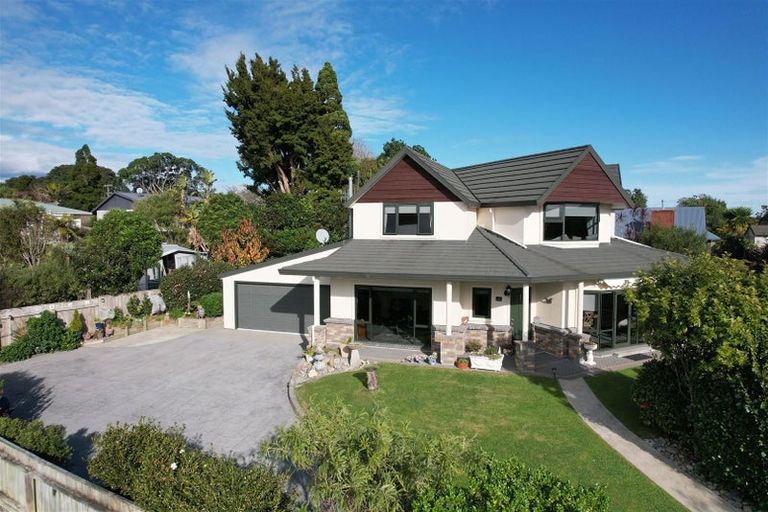 Photo of property in 6 Hillcrest Lane, Levin, 5510