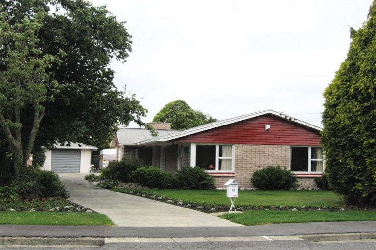 Photo of property in 11 Toorak Avenue, Avonhead, Christchurch, 8042