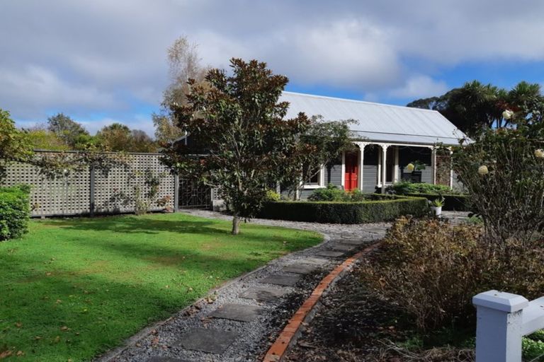 Photo of property in 26 Market Road, Greytown, 5712