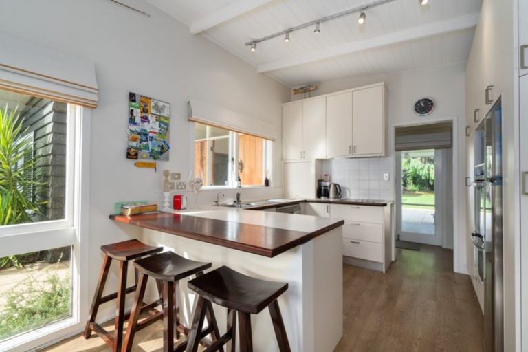 Photo of property in 21 Oregon Drive, Rainbow Point, Taupo, 3330