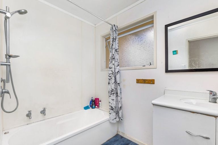 Photo of property in 4 Mckinley Place, Nawton, Hamilton, 3200