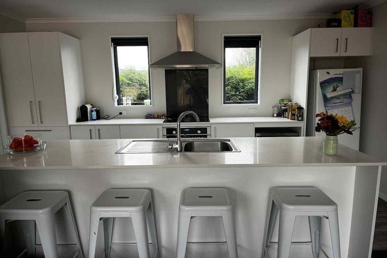 Photo of property in 17 Terry Crescent, Milson, Palmerston North, 4414