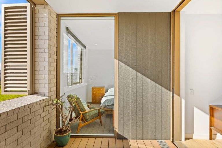 Photo of property in 303/167 Glenvar Ridge Road, Long Bay, Auckland, 0630