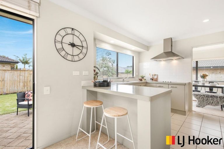 Photo of property in 3 Kimptonfields Court, Wattle Downs, Auckland, 2103