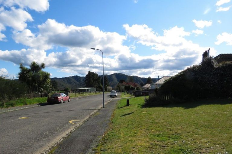 Photo of property in 10 Conlon Street, Reefton, 7830