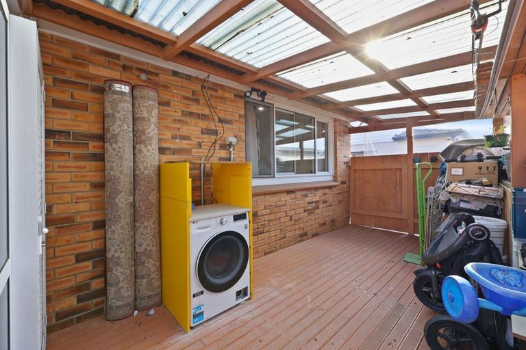 Photo of property in 20b Dale Crescent, Pakuranga, Auckland, 2010