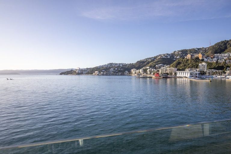 Photo of property in Clyde Quay Wharf, 2b/6 Clyde Quay Wharf, Te Aro, Wellington, 6011