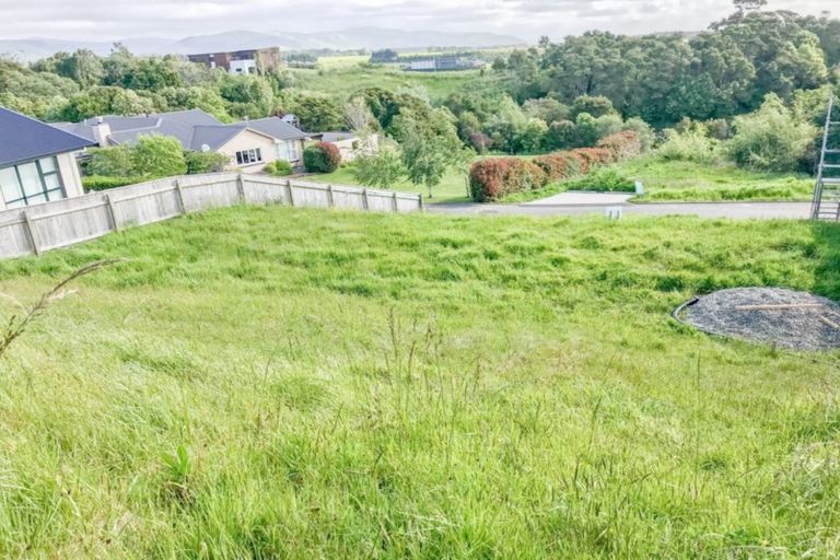 Photo of property in 22 La Lena Grove, Fitzherbert, Palmerston North, 4410