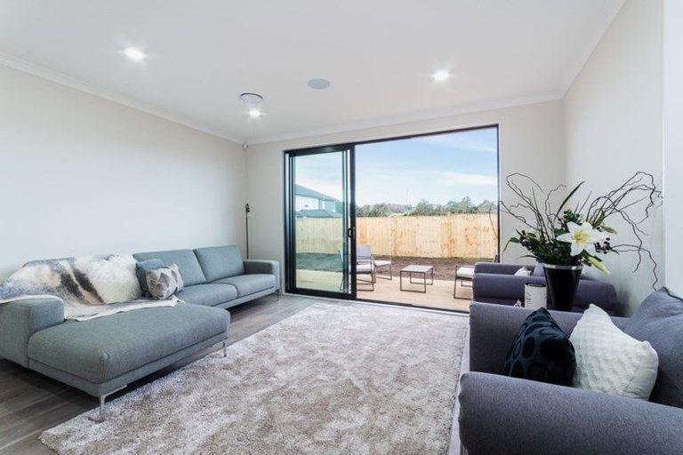 Photo of property in 25 Nightingale Road, Flat Bush, Auckland, 2019