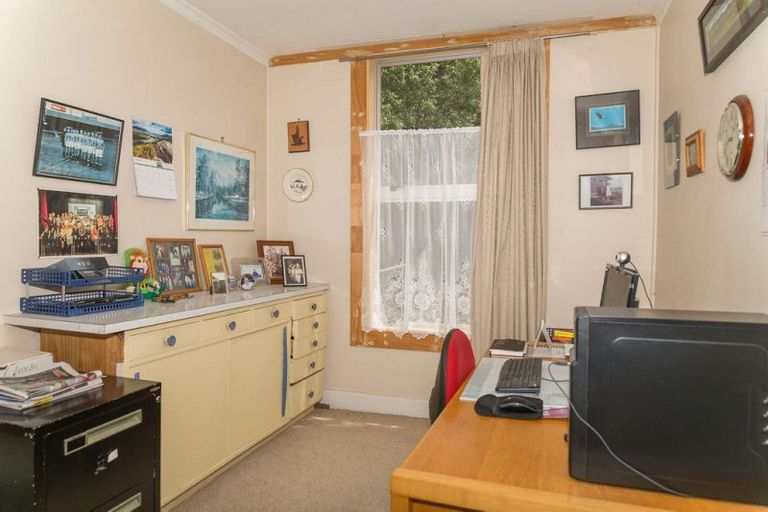 Photo of property in 7 Ruahine Street, Dannevirke, 4930