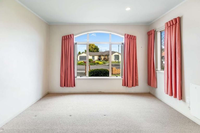 Photo of property in 7 Corfe Castle Lane, Levin, 5510