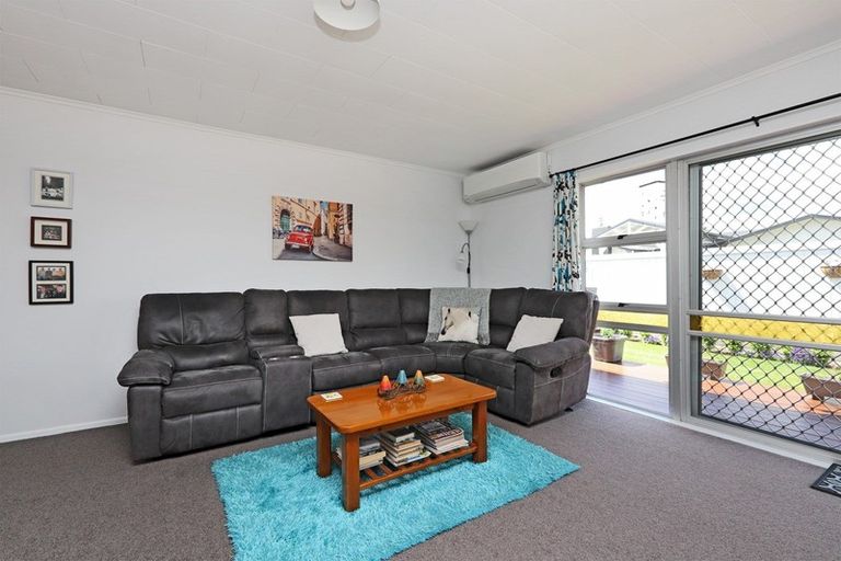 Photo of property in 2/84a Gloucester Street, Greenmeadows, Napier, 4112