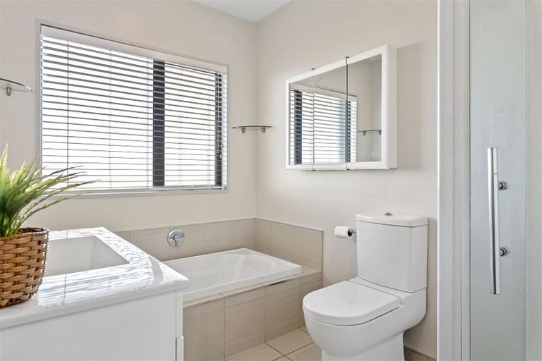 Photo of property in 22 Tahuna Street, Pegasus, 7612