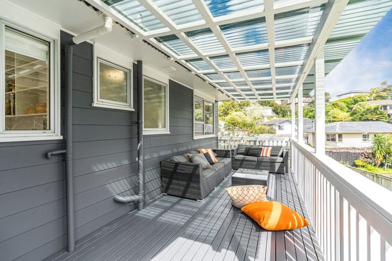 Photo of property in 23 Contessa Drive, Glenfield, Auckland, 0629