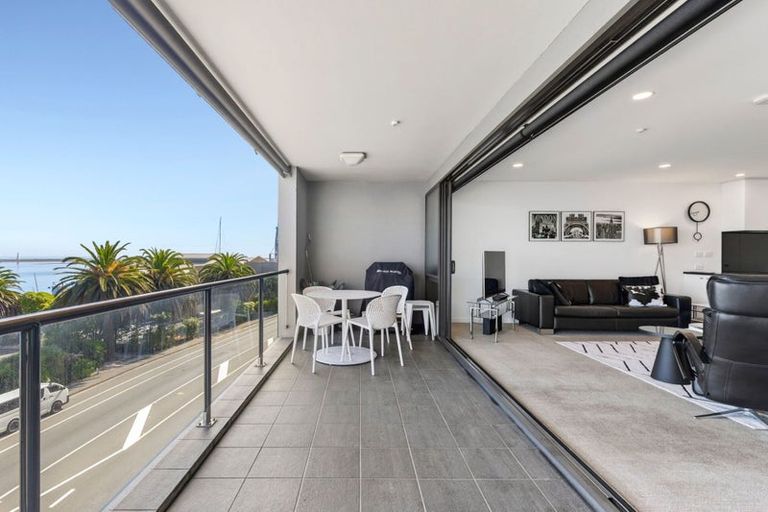 Photo of property in Waterfront Apartments, 11/309 Wakefield Quay, Stepneyville, Nelson, 7010