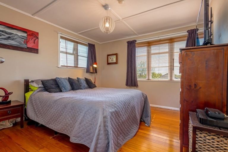 Photo of property in 126 Rangiora Avenue, Roslyn, Palmerston North, 4414