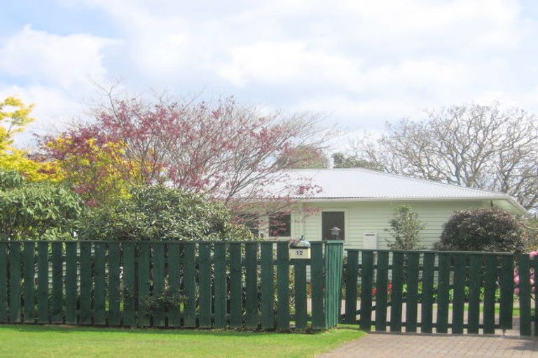 Photo of property in 12 Glenfield Road, Owhata, Rotorua, 3010