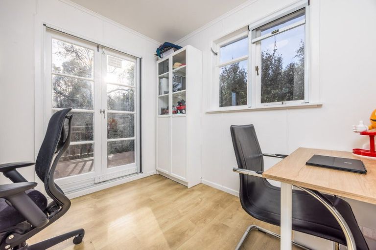 Photo of property in 7 Chamberlain Road, Massey, Auckland, 0614