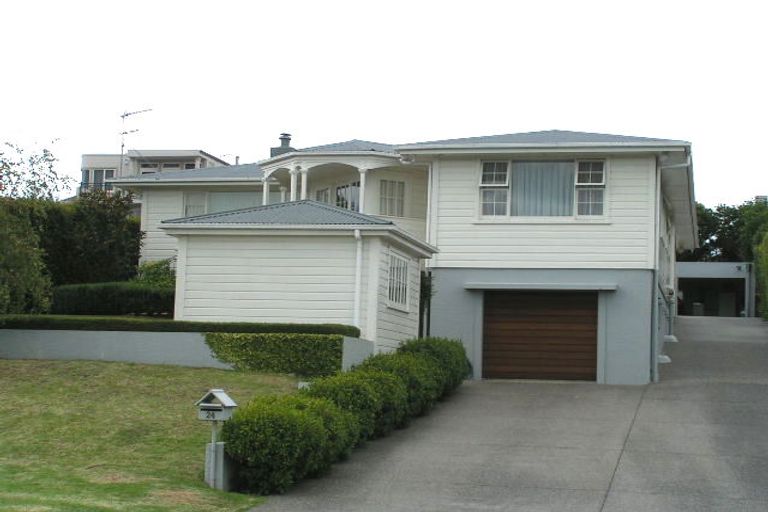 Photo of property in 24 Norman Road, Hauraki, Auckland, 0622