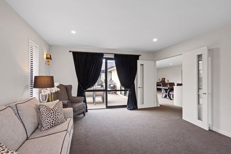 Photo of property in 18 Dunaverty Place, Broomfield, Christchurch, 8042