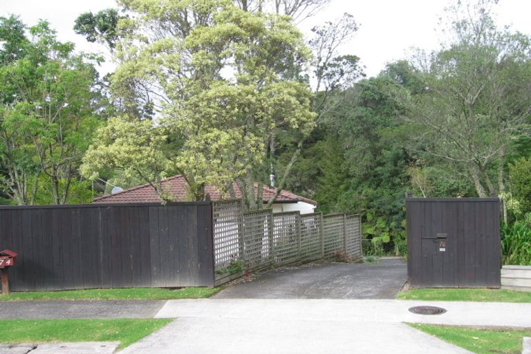Photo of property in 76 Holyoake Place, Chatswood, Auckland, 0626