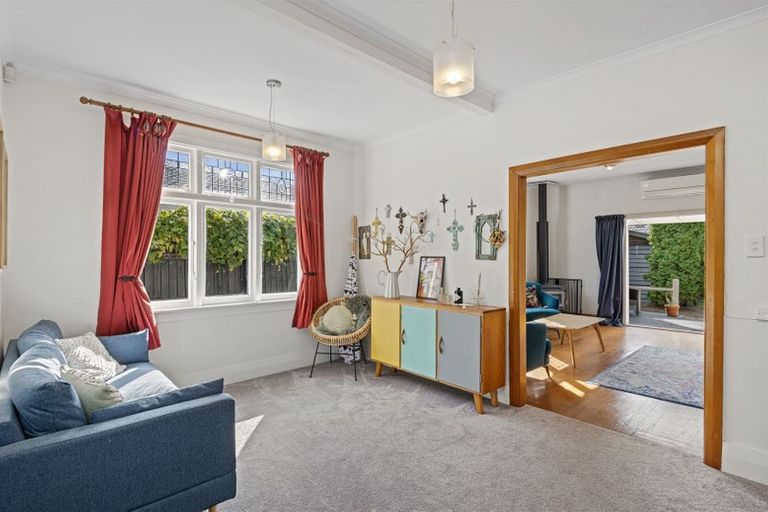 Photo of property in 37 Medway Street, Richmond, Christchurch, 8013