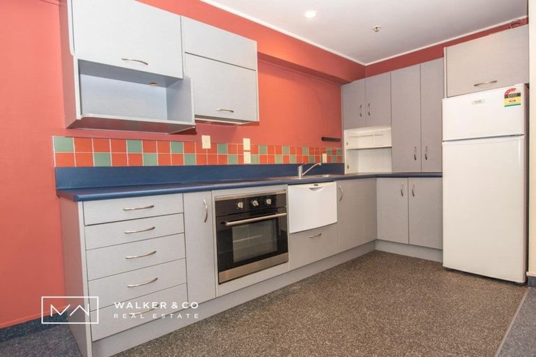 Photo of property in 1/33 Cambridge Terrace, Waiwhetu, Lower Hutt, 5010