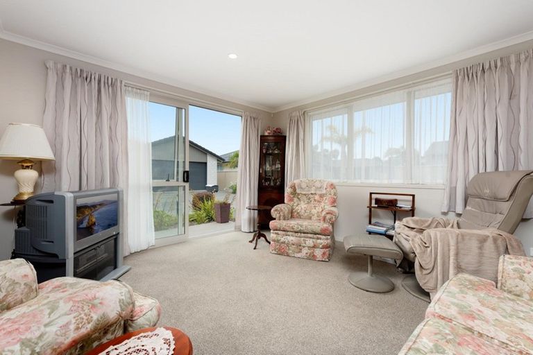 Photo of property in 4 Catamaran Way, Papamoa Beach, Papamoa, 3118
