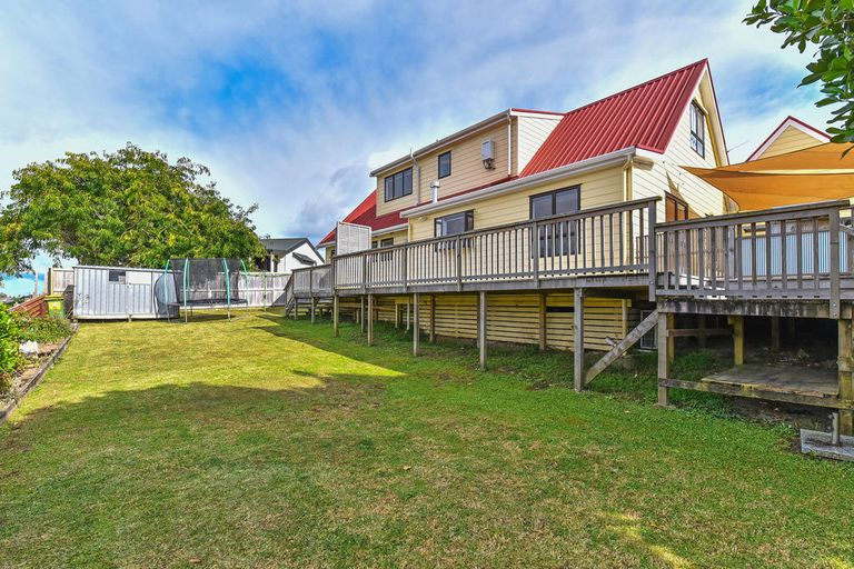 Photo of property in 10 Lorelei Place, Opaheke, Papakura, 2113