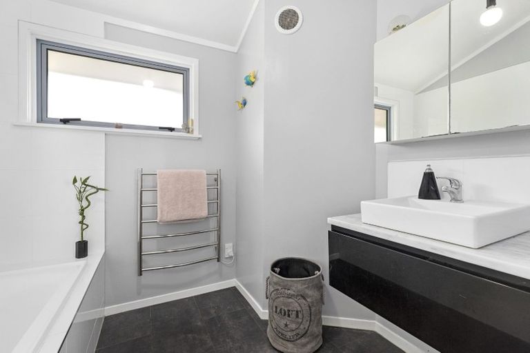 Photo of property in 20 Irene Crescent, Dinsdale, Hamilton, 3204