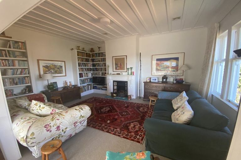 Photo of property in 25 Saint Michaels Crescent, Kelburn, Wellington, 6012