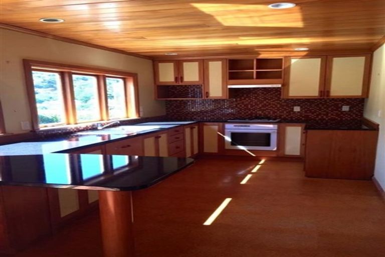 Photo of property in 18 Bombay Street, Ngaio, Wellington, 6035