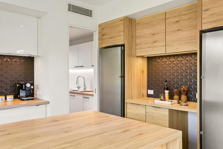 Photo of property in 22 Kahika Grove, Huapai, Kumeu, 0810