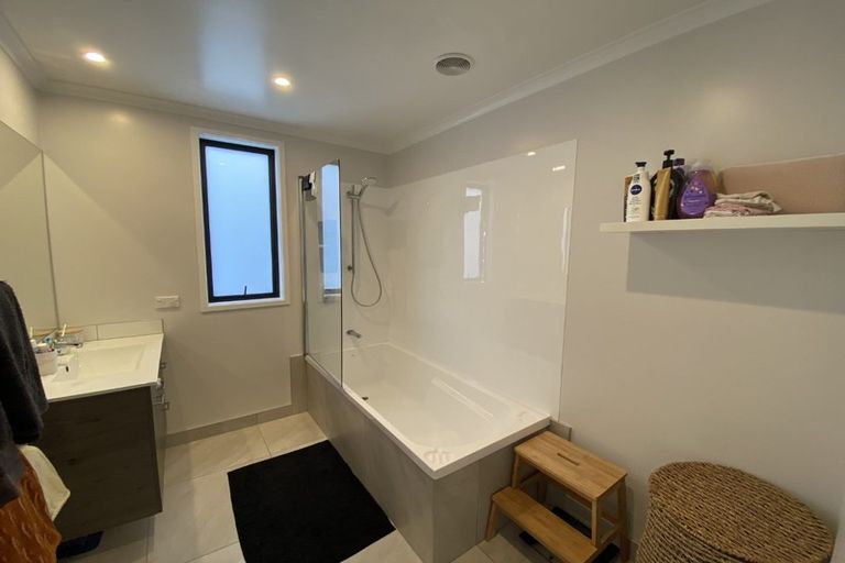 Photo of property in 10 Piko Lane, Hobsonville, Auckland, 0616