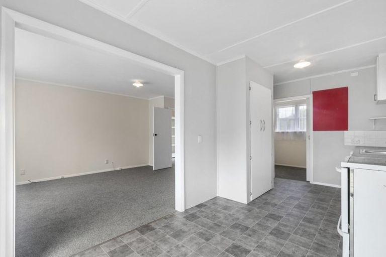 Photo of property in 101 Kowhai Street, Naenae, Lower Hutt, 5011
