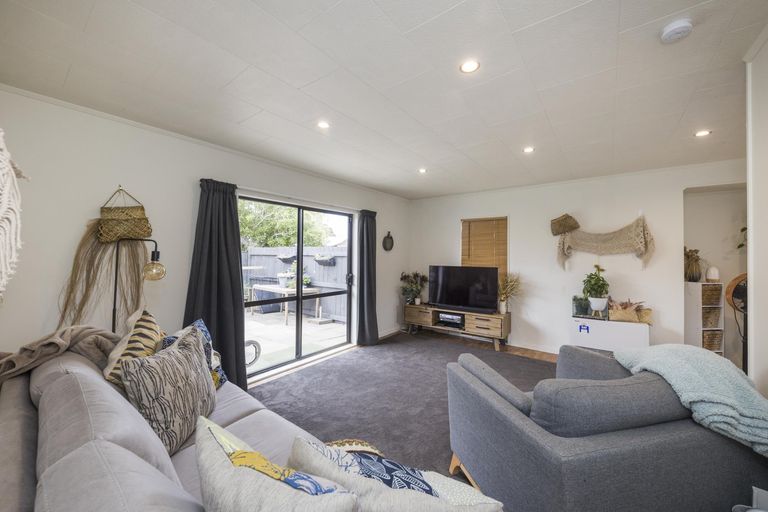 Photo of property in 53a Benmore Avenue, Cloverlea, Palmerston North, 4412