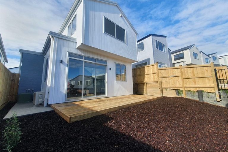 Photo of property in 38 Kea Road, Silverdale, 0932