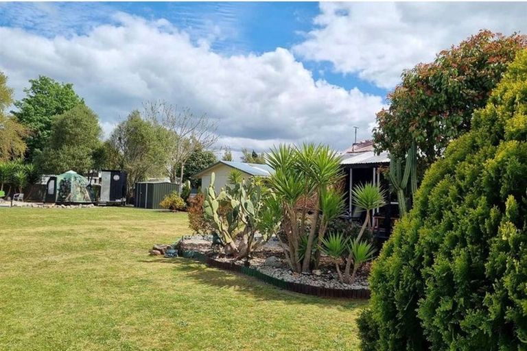 Photo of property in 142 Rangatira Drive, Mangakino, 3421