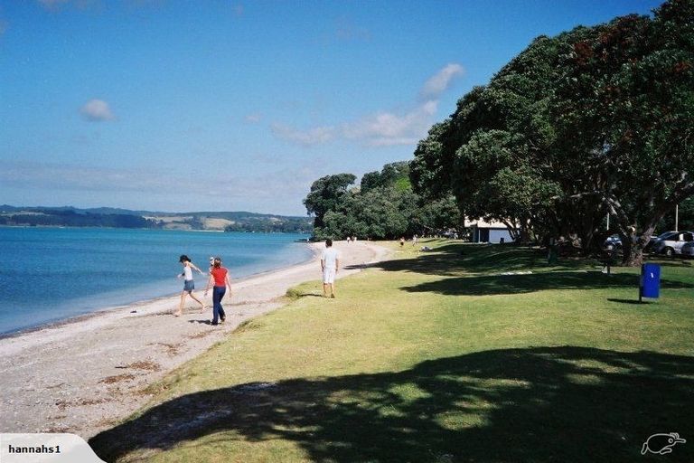 Photo of property in 15a Sea View Terrace, Cockle Bay, Auckland, 2014