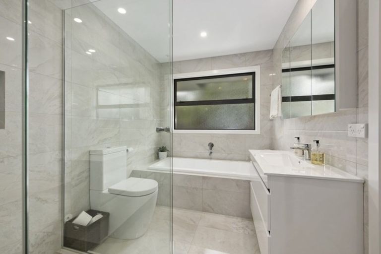 Photo of property in 44a King Street, Ebdentown, Upper Hutt, 5018