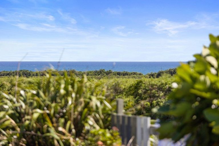 Photo of property in 246 Stent Road, Warea, New Plymouth, 4381