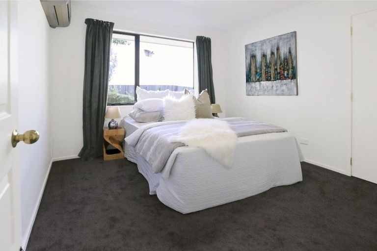 Photo of property in 9 Louvain Place, Greenhithe, Auckland, 0632