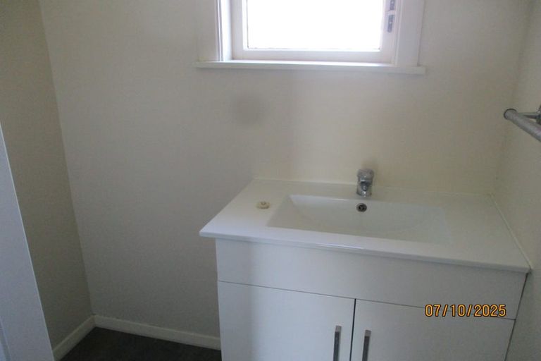 Photo of property in 1086 High Street, Taita, Lower Hutt, 5011